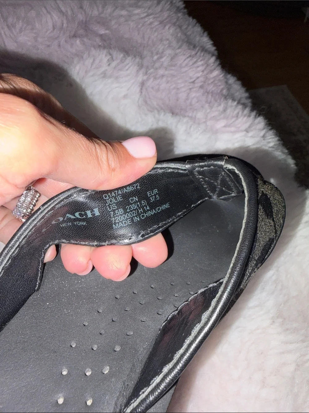🖤 COACH PRE-LOVED FLIP FLOPS SIZE 7.5 🖤